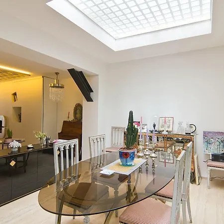 Studios Bed & Breakfast - Le Jardin De Montmartre 3* Paris